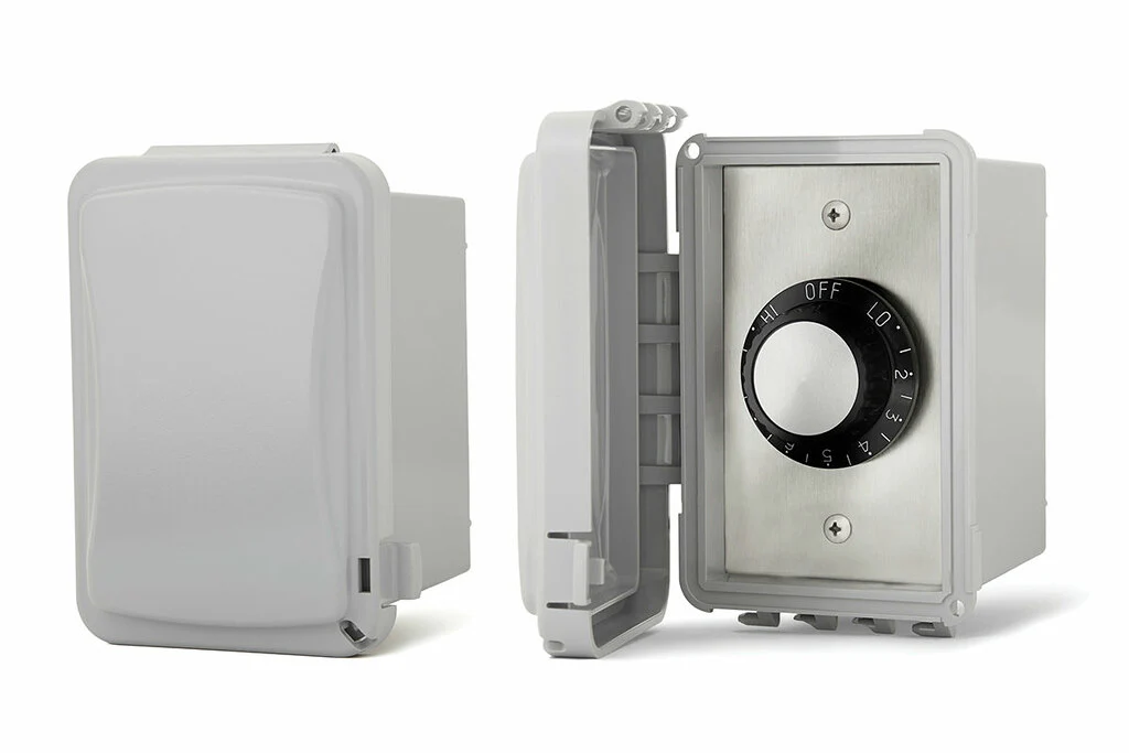 Infratech Input Regulator Single Surface Mount with Weatherproof Box