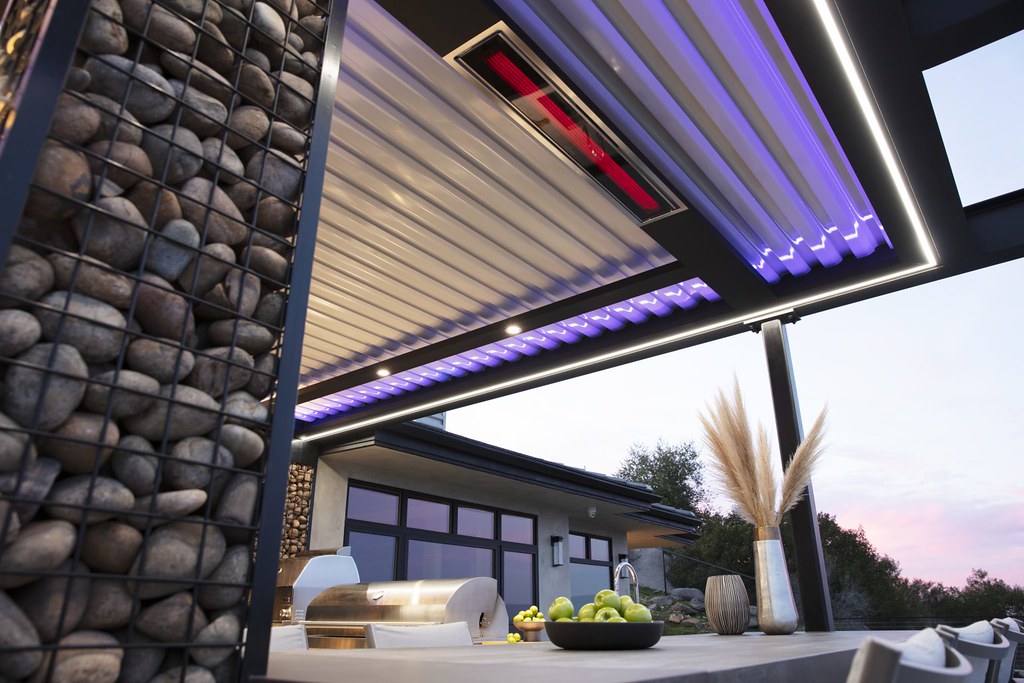 I2BROMIC BH0320003 Platinum Smart-heat Electric 2300W 220V-240V Infrared Radiant Patio Heater - 33 x 2 x 7 in. - Black